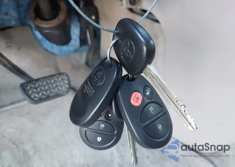 2006 Toyota Sienna Le z USA, uszkodzony, nr VIN 5TDZA23C46S494777